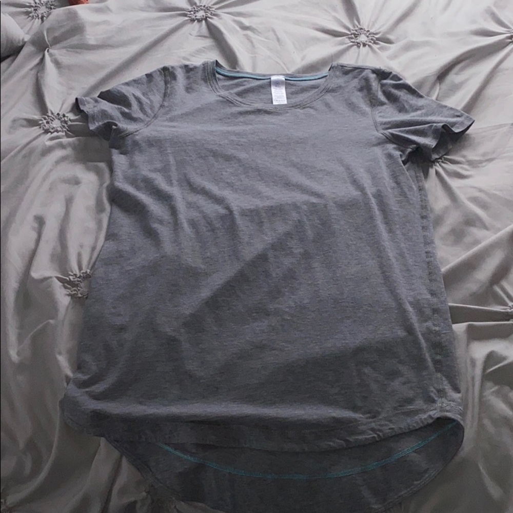 athletic ivivva grey shirt